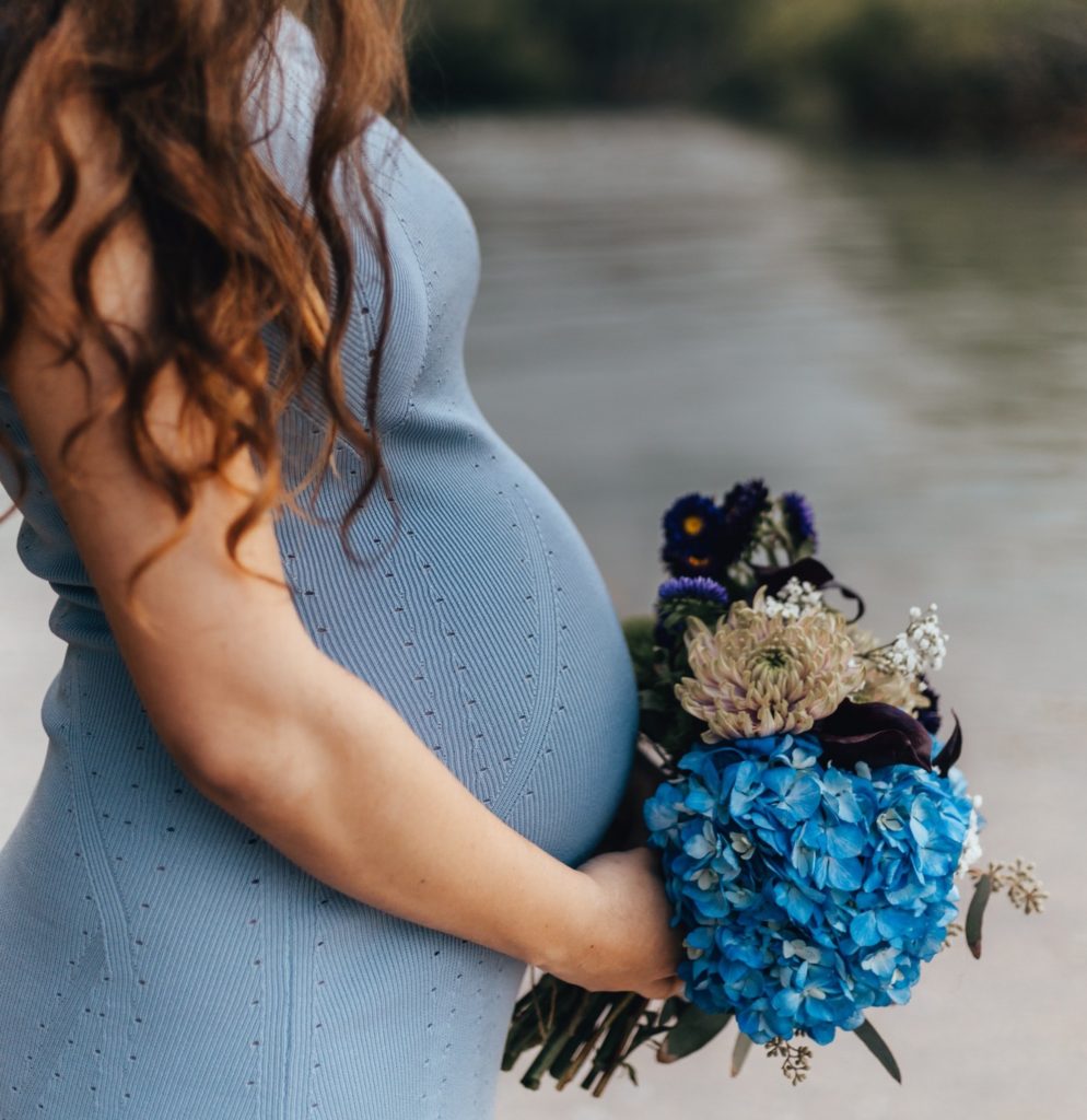 Pregnant Bridesmaid Tips & Advice: Make the Most of Your Experience! 